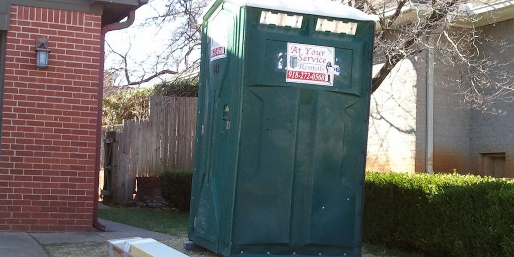 porta potty cover in outdoor event